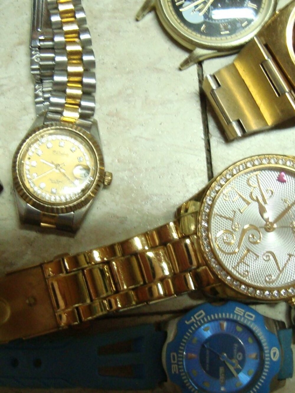 WATCHES LOT FOR PARTS OR RESTORE. - Picture 3 of 8